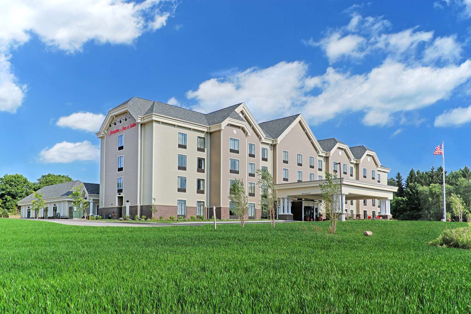Hampton Inn & Suites Cazenovia, NY 1