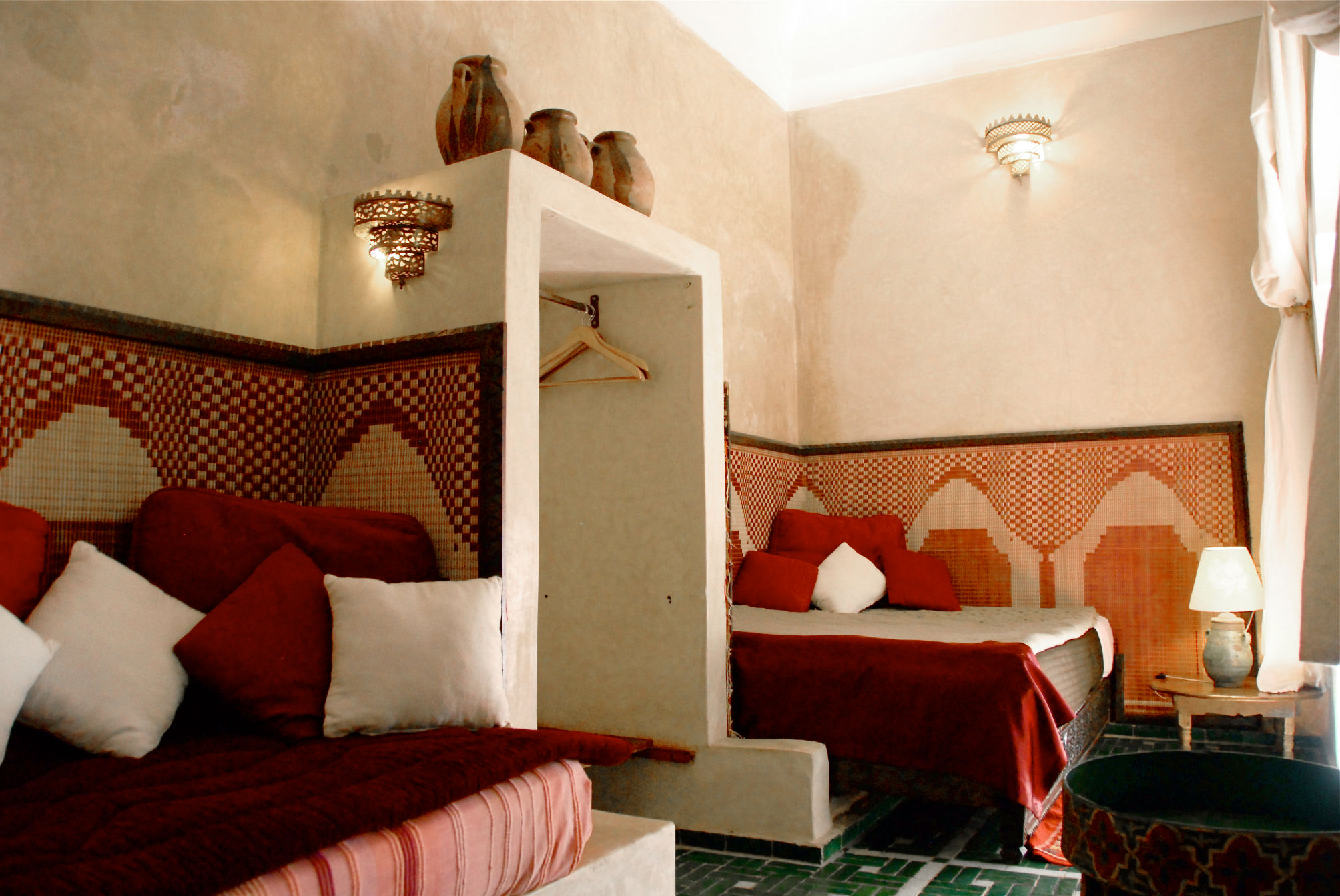 Chambre standard avec douche non fumeur vue sur le patio