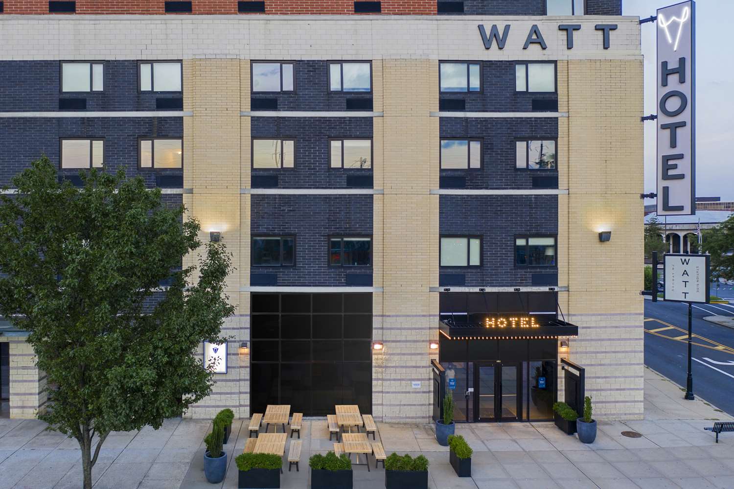 Watt Hotel Tapestry Collection by Hilton 1