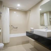 Clayton Hotel Liffey Valley 2