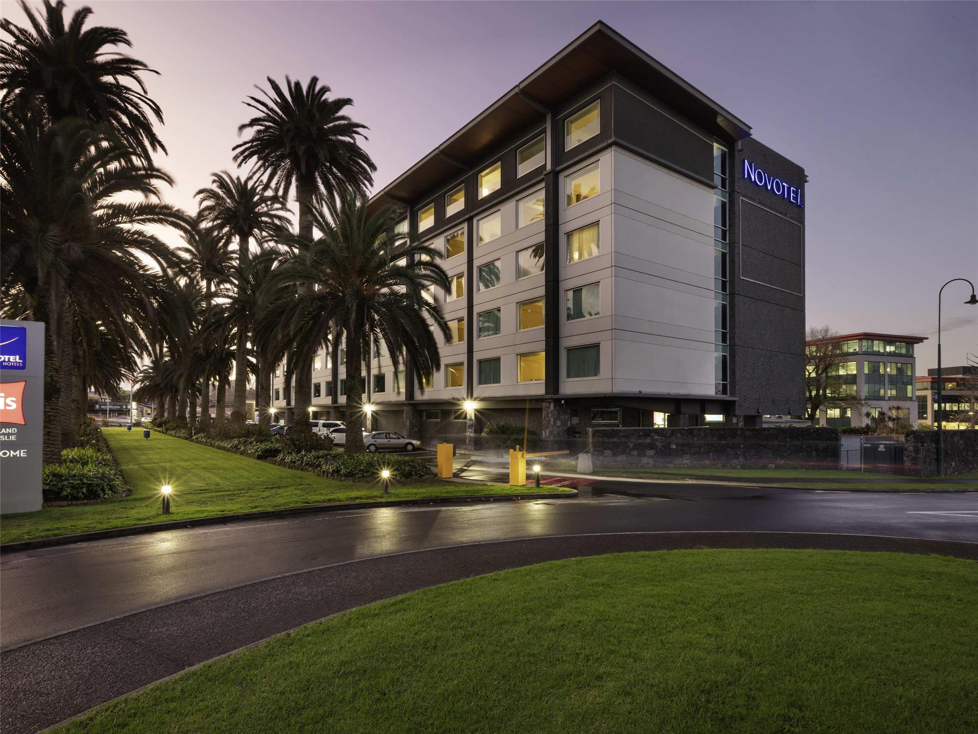 Novotel Auckland Ellerslie 2