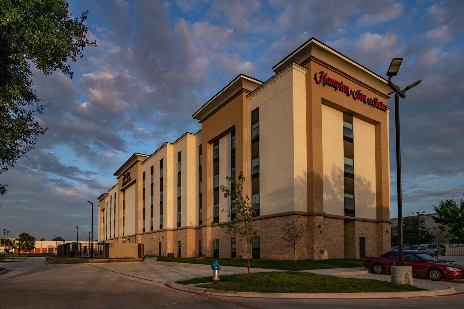 Hampton Inn & Suites Dallas/Plano Central 2
