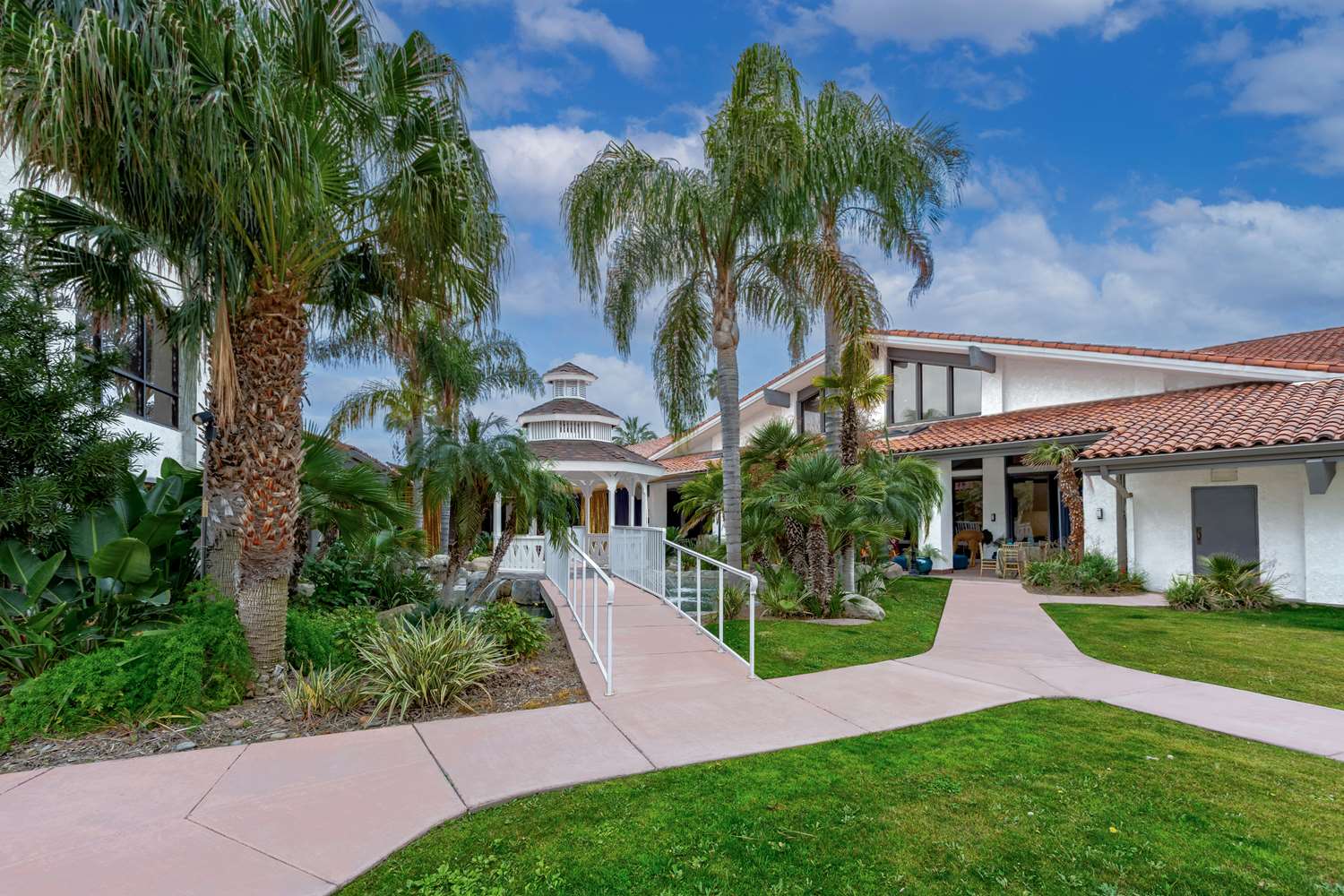 DoubleTree by Hilton Bakersfield 2