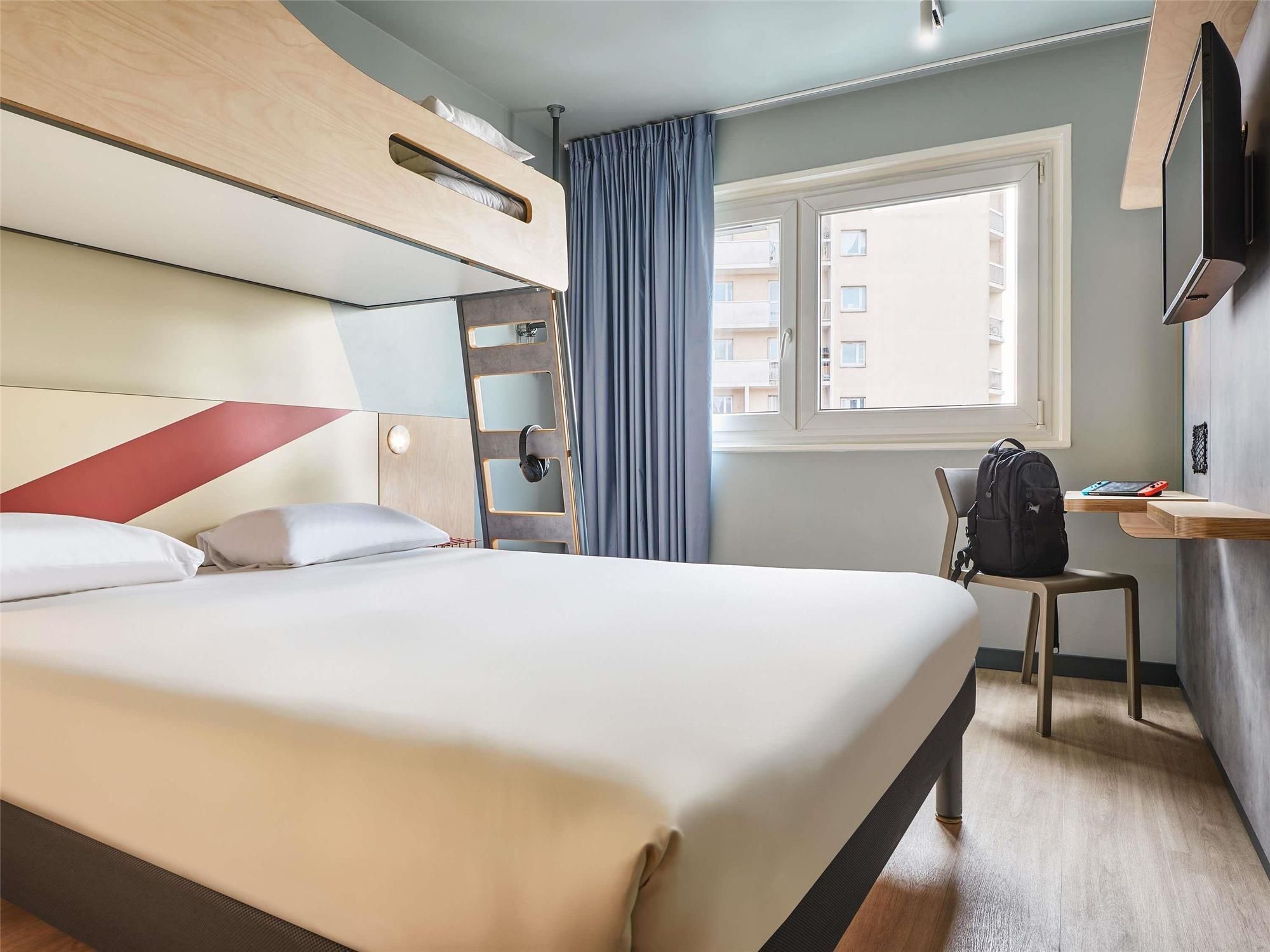 Triple room
