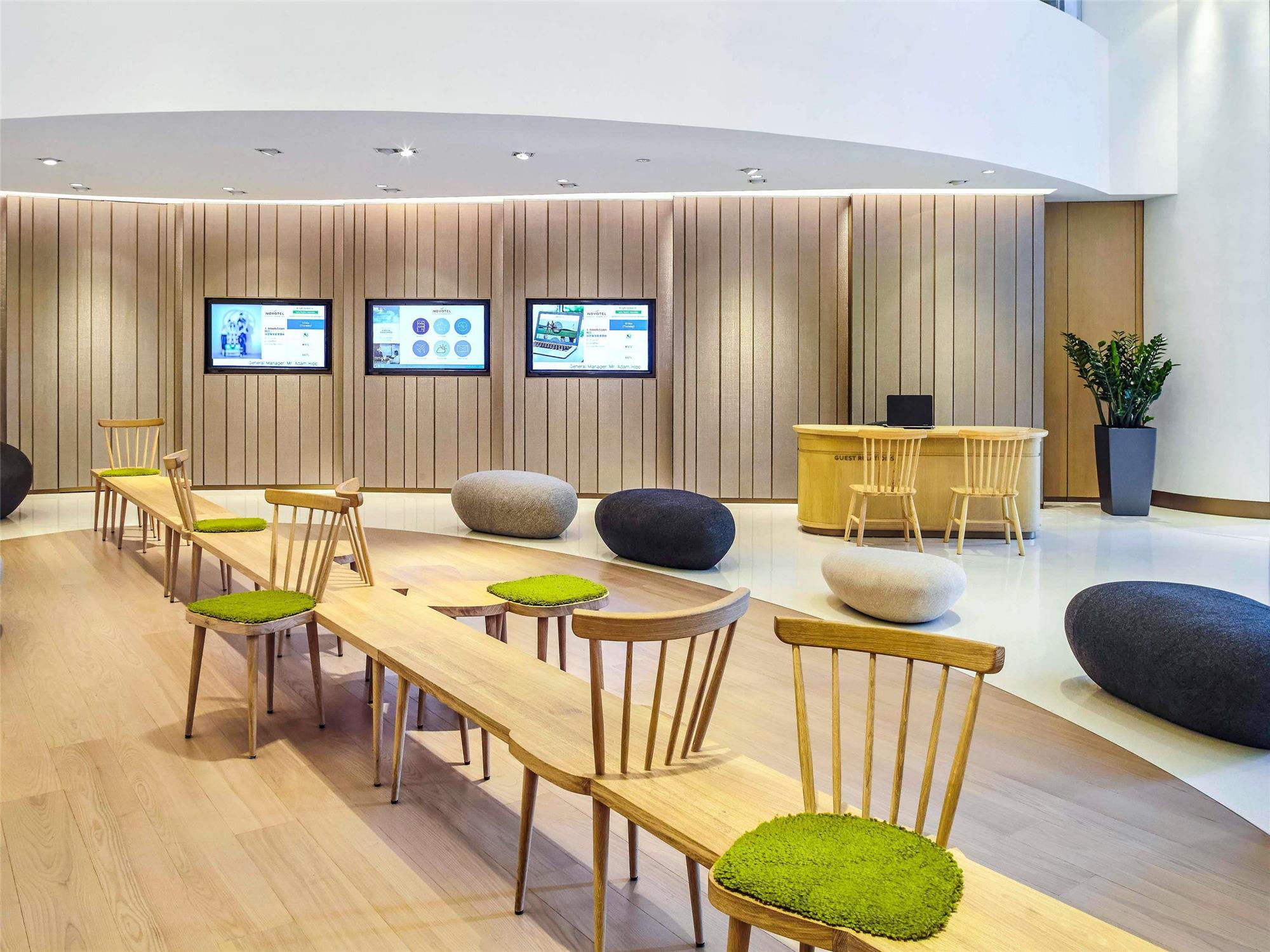 Novotel Century Hong Kong 1