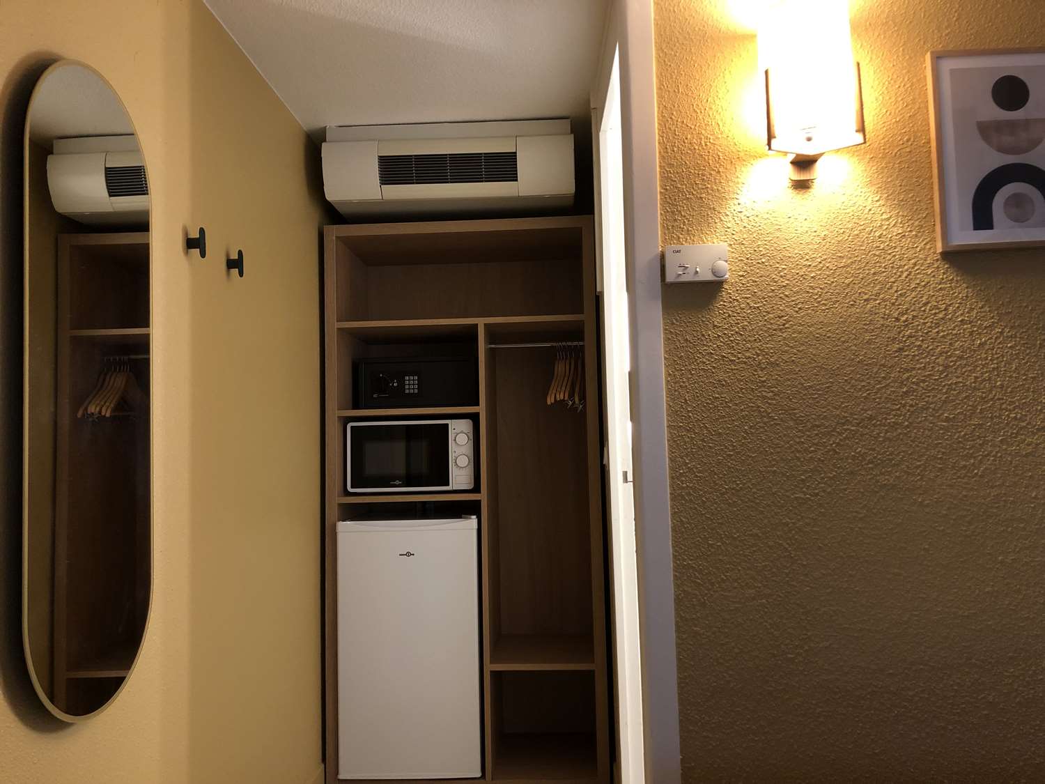 Standard Camera