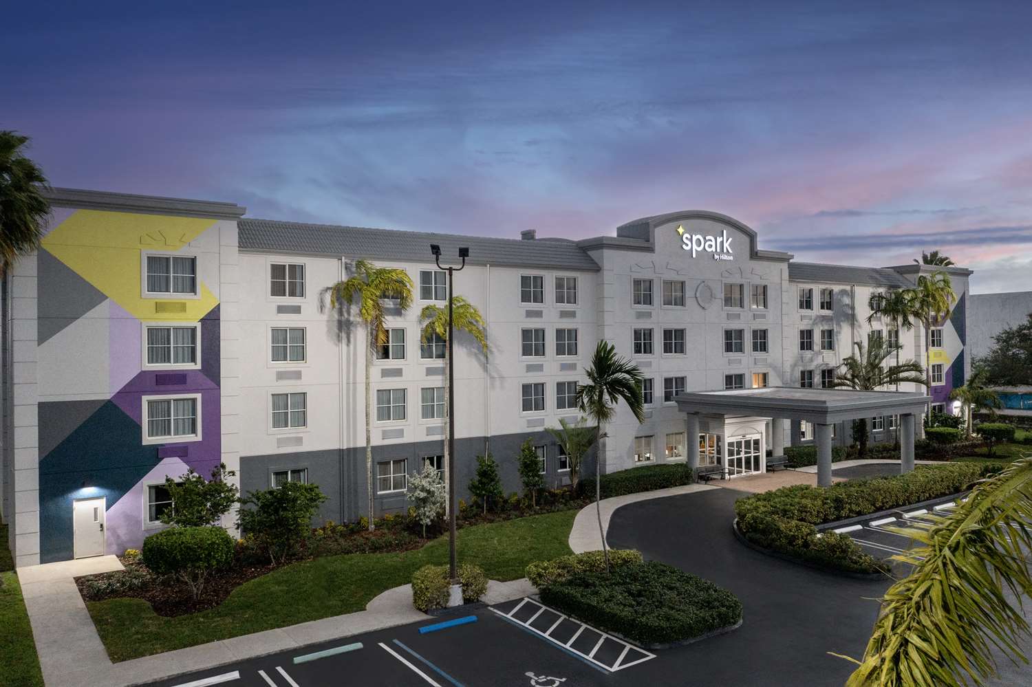 Paris - Miami Springs - Spark by Hilton Miami Doral - Miami Springs