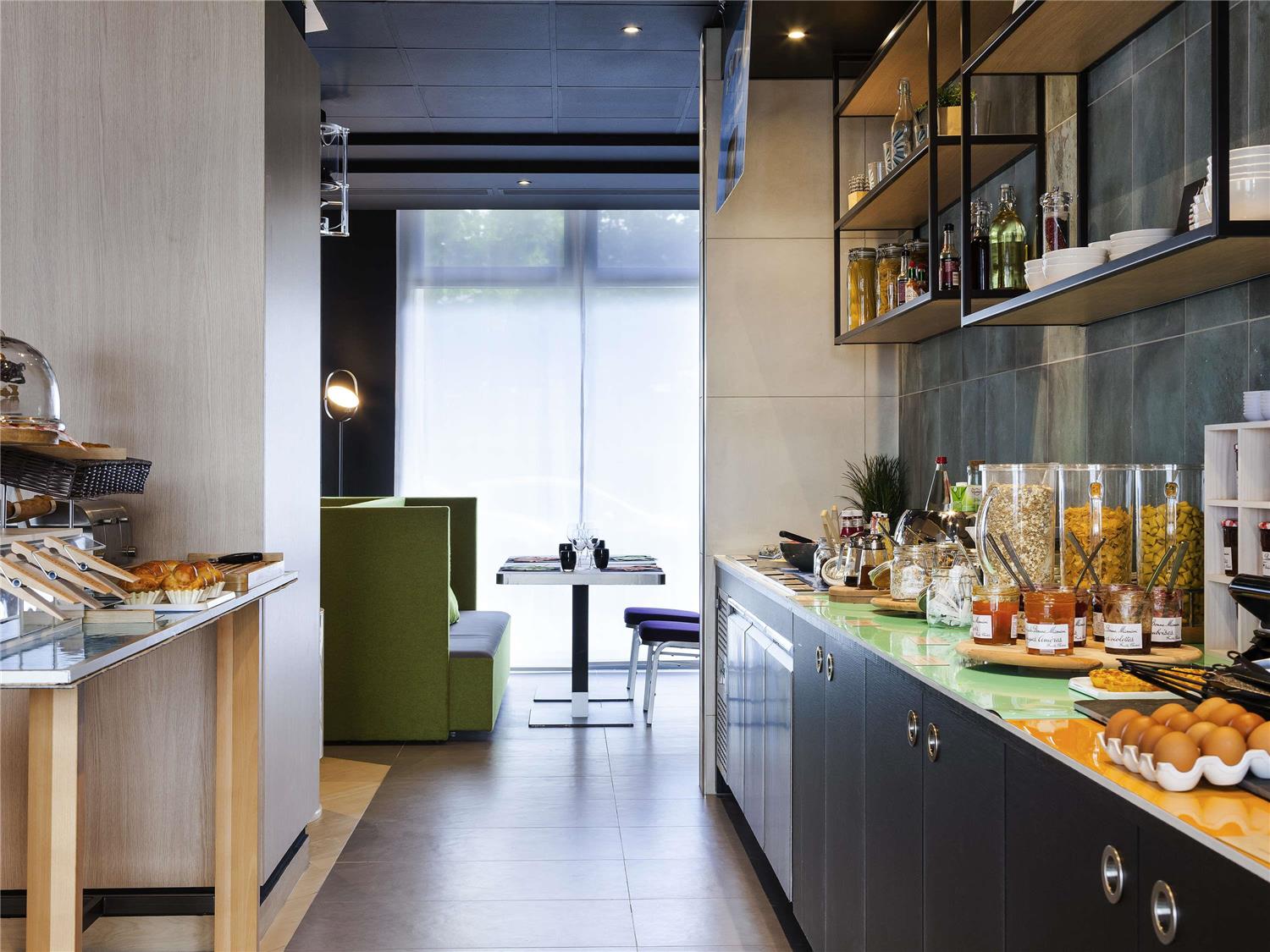 Novotel Tours Centre Gare 2