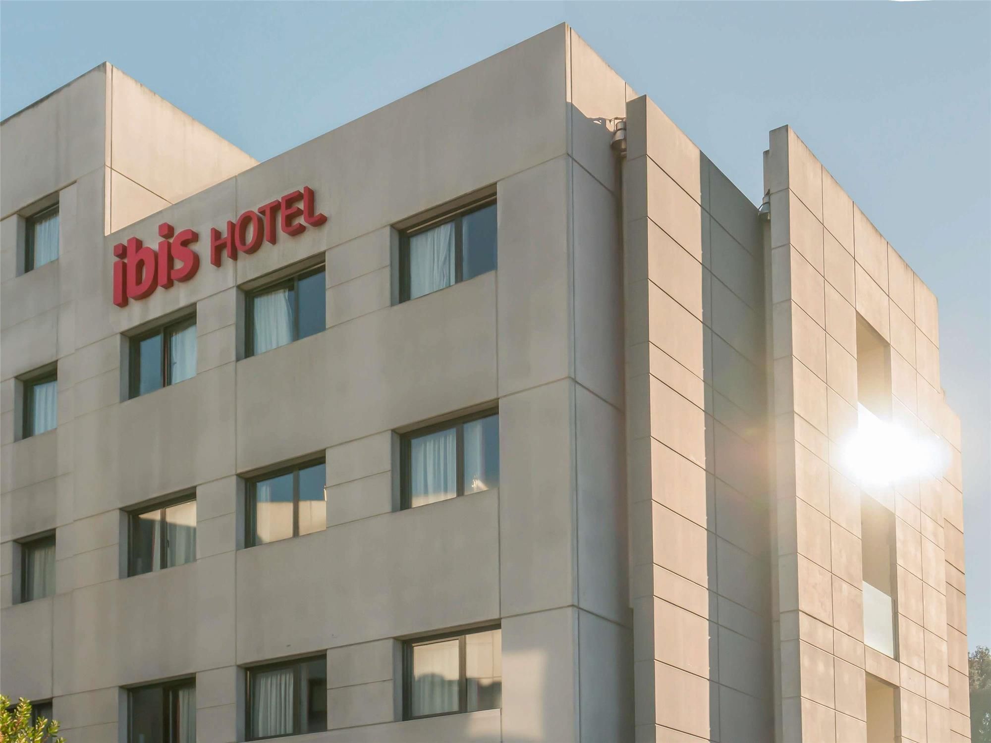 Ibis Girona 1