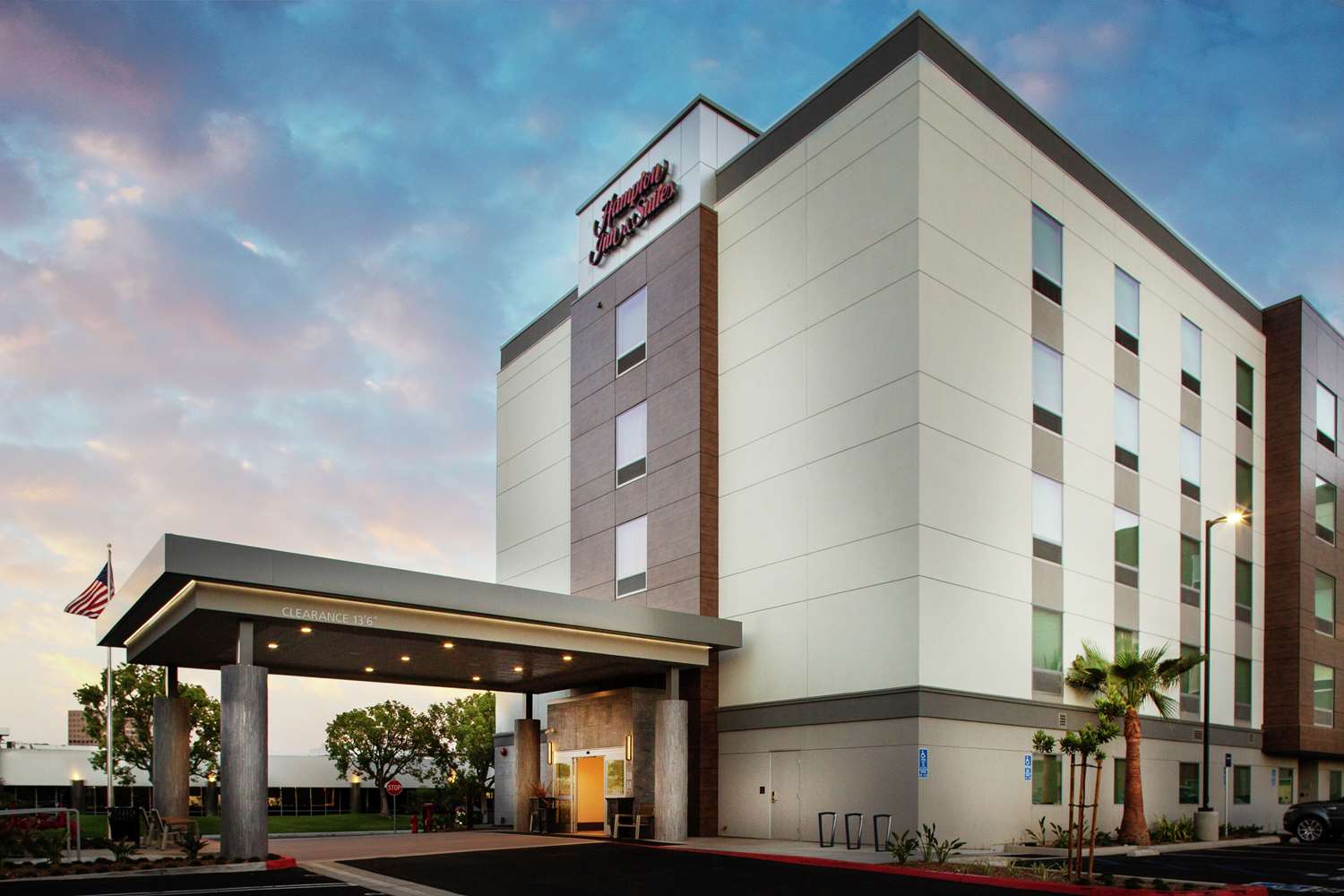 Hampton Inn & Suites Irvine/Orange County Airport 1