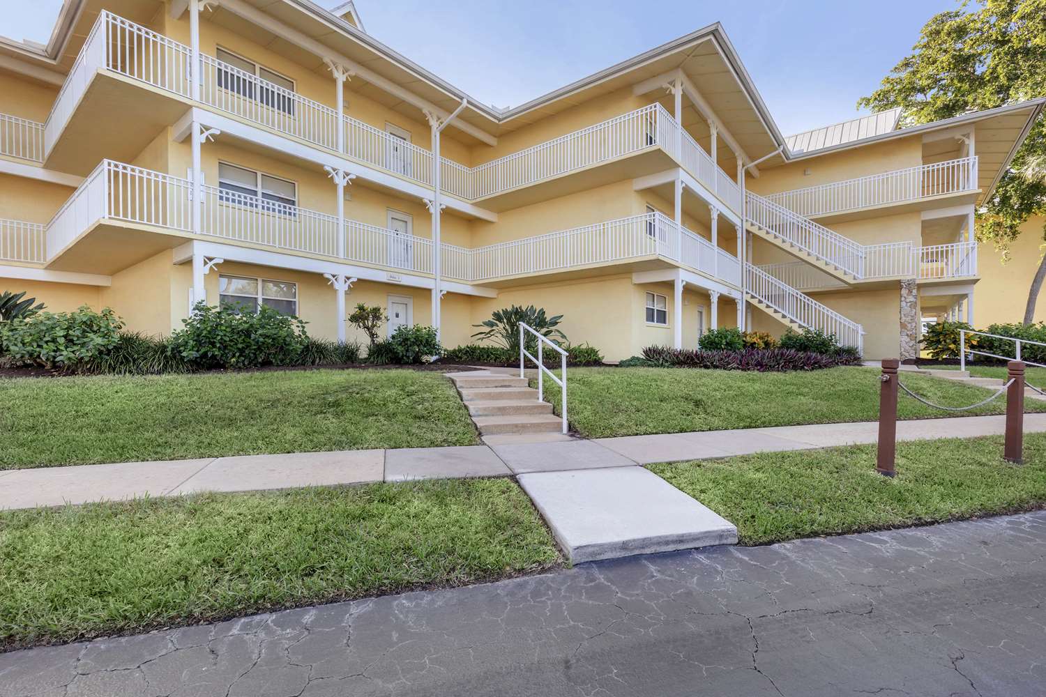 Hilton Vacation Club Charter Club Naples Bay 2