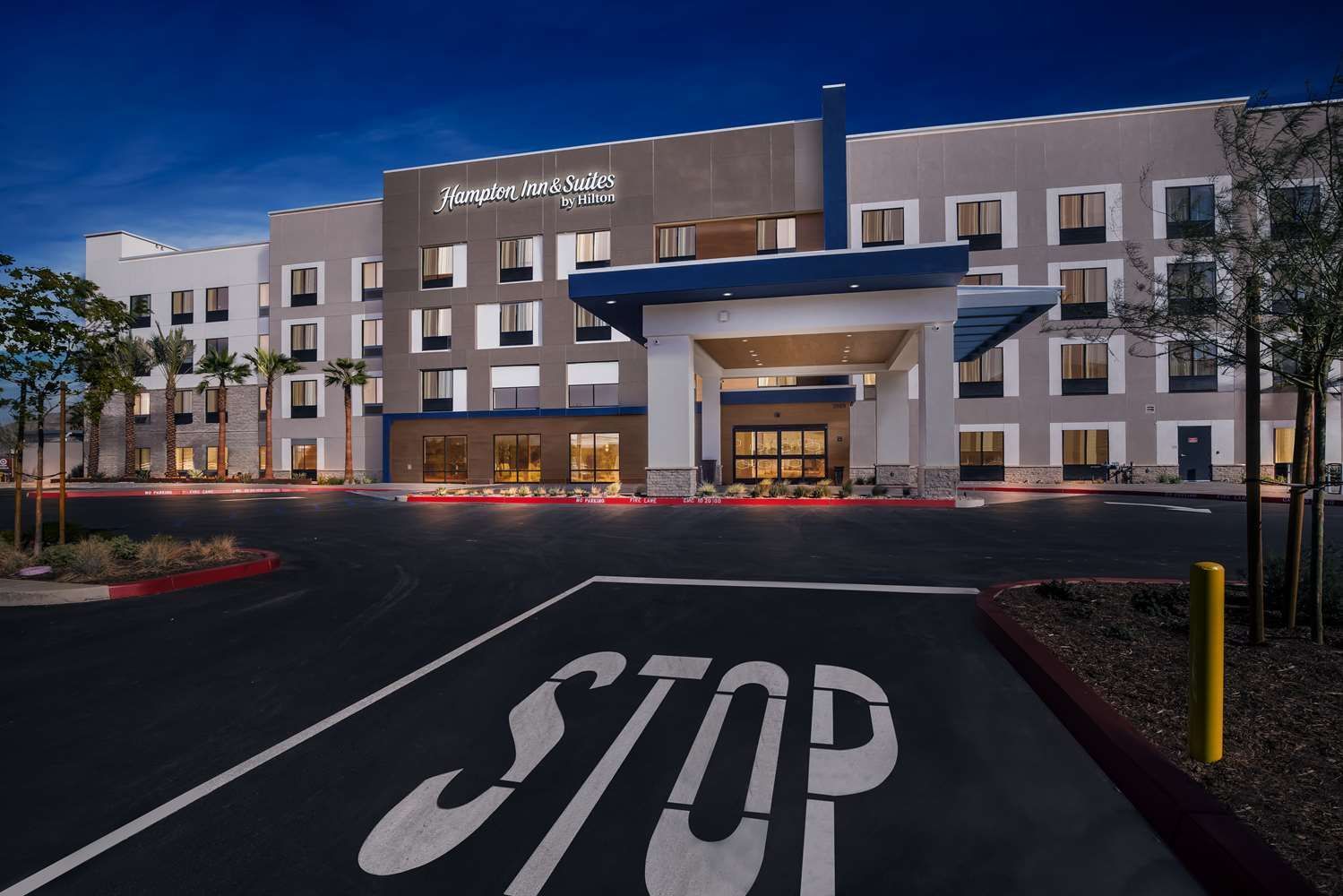 Hampton Inn & Suites Corona, Ca 2