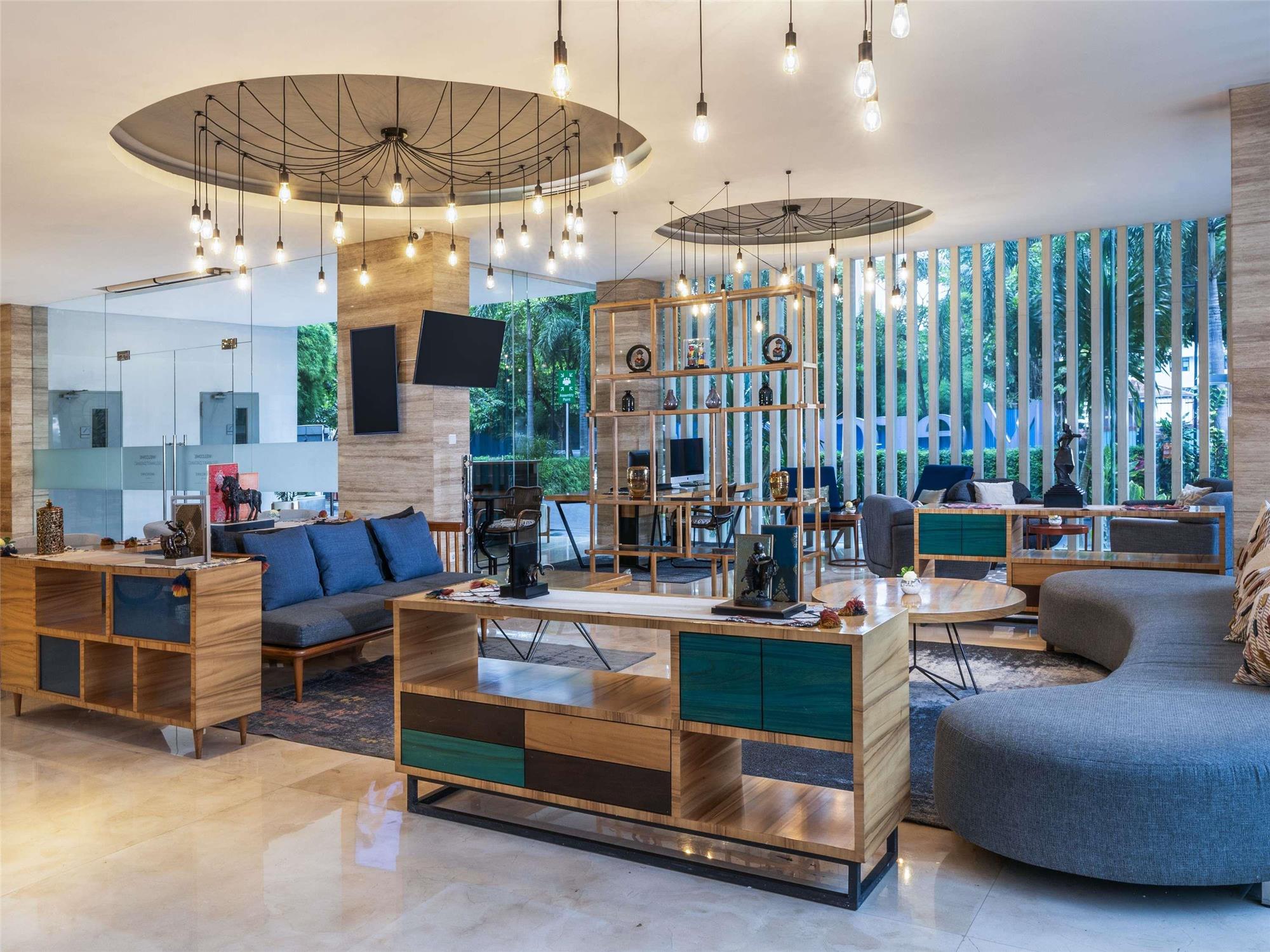 Mercure Jakarta Cikini 2