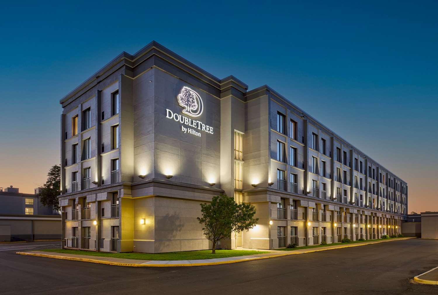 DoubleTree by Hilton Minneapolis Airport, MN 1