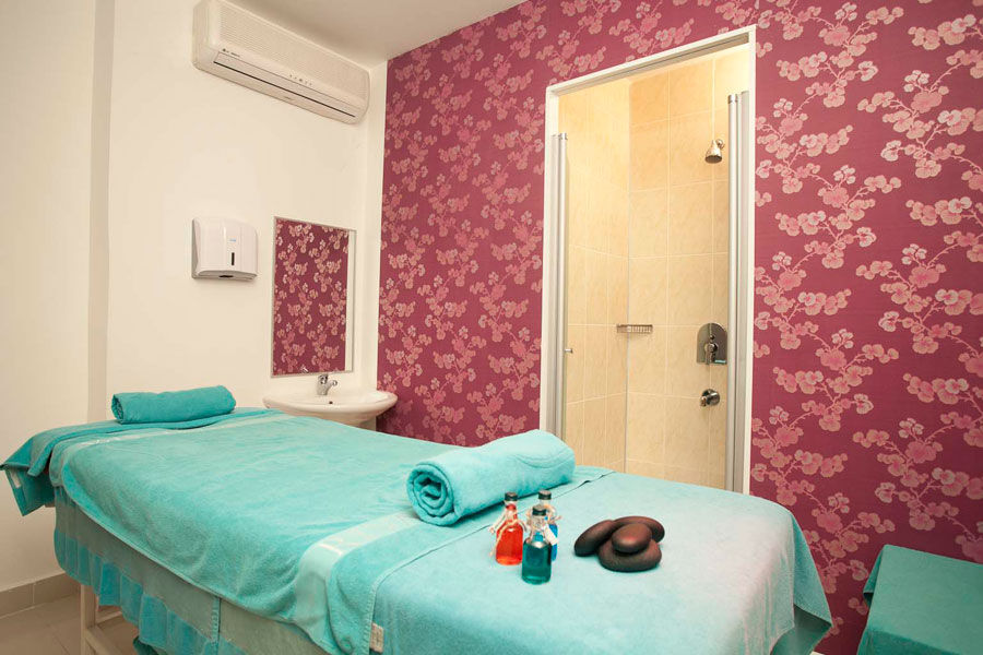 Febeach Hotel 2
