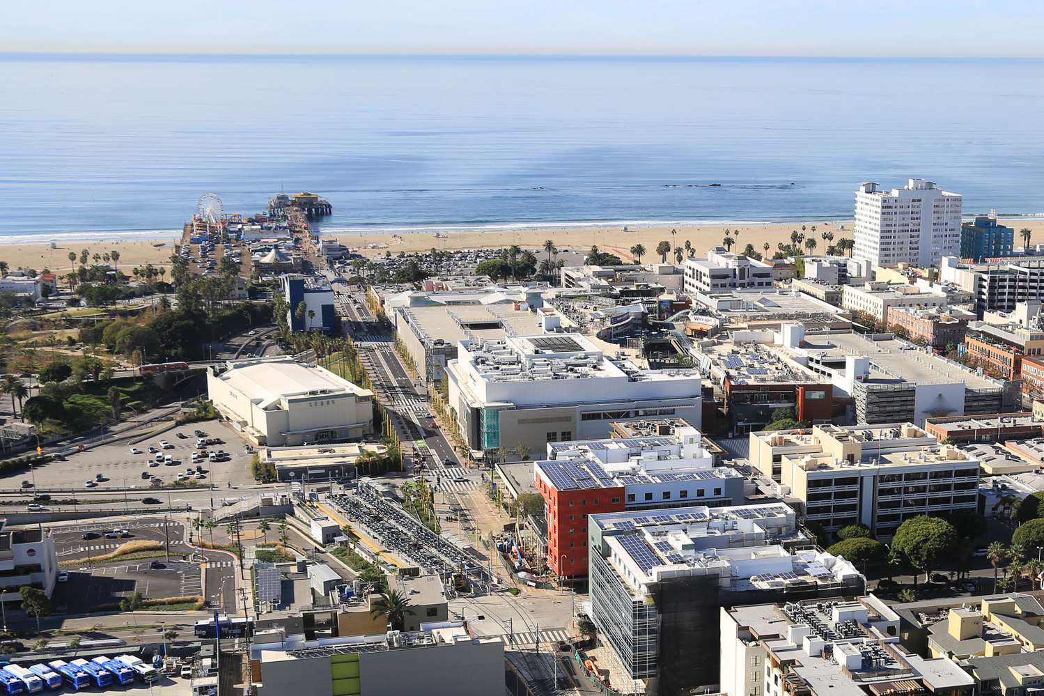 Hampton Inn & Suites Santa Monica 2