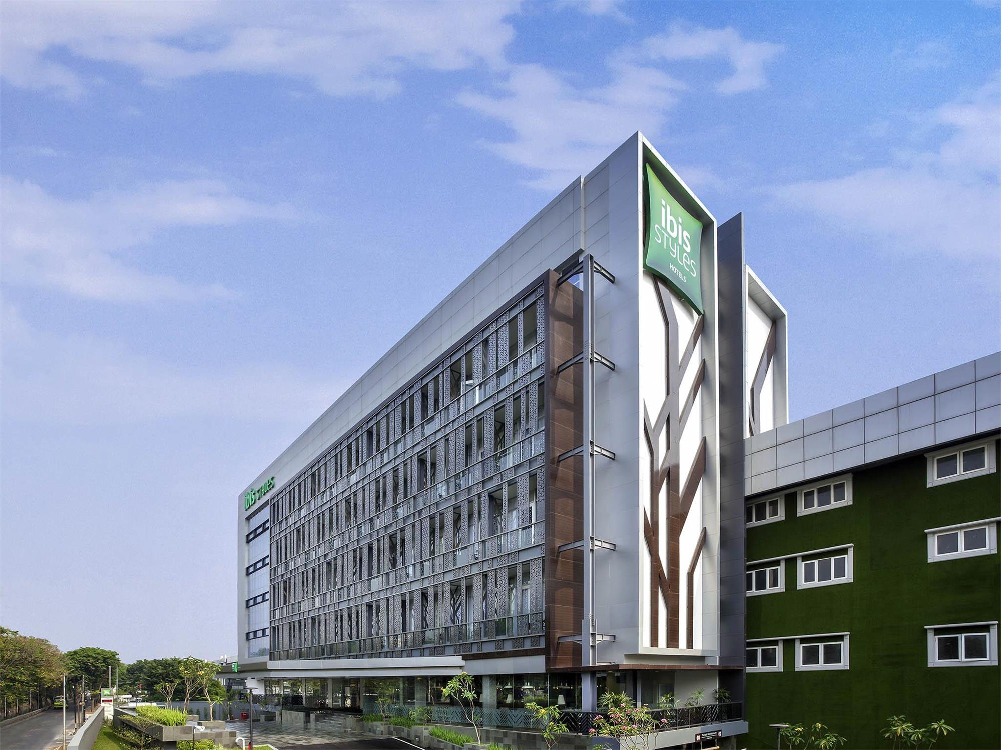 Ibis Styles Jakarta Sunter 2