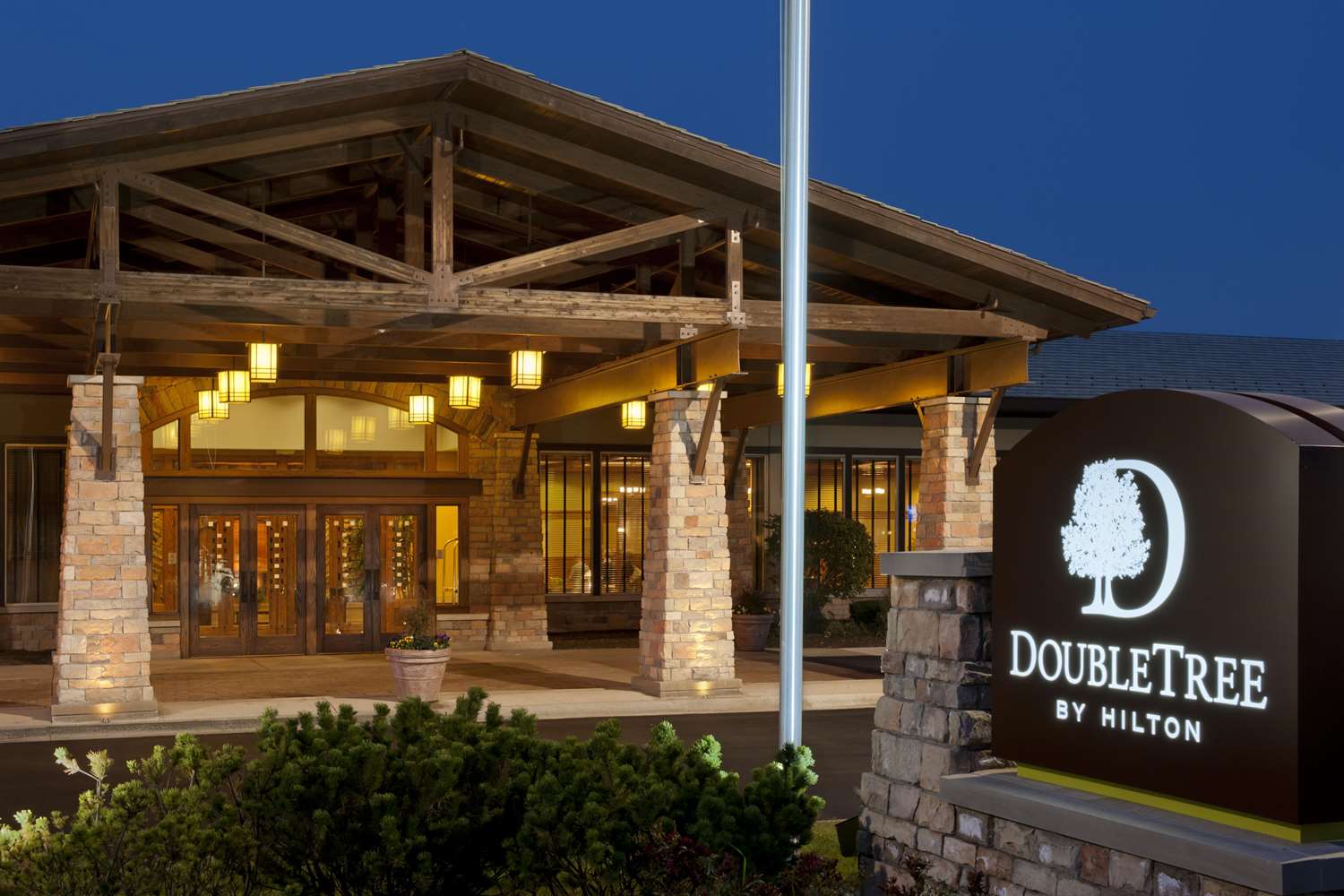 DoubleTree by Hilton Libertyville - Mundelein 1