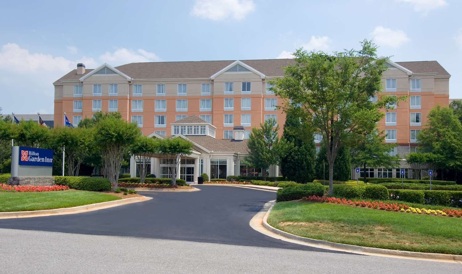 Hilton Garden Inn Atlanta North/Alpharetta 2
