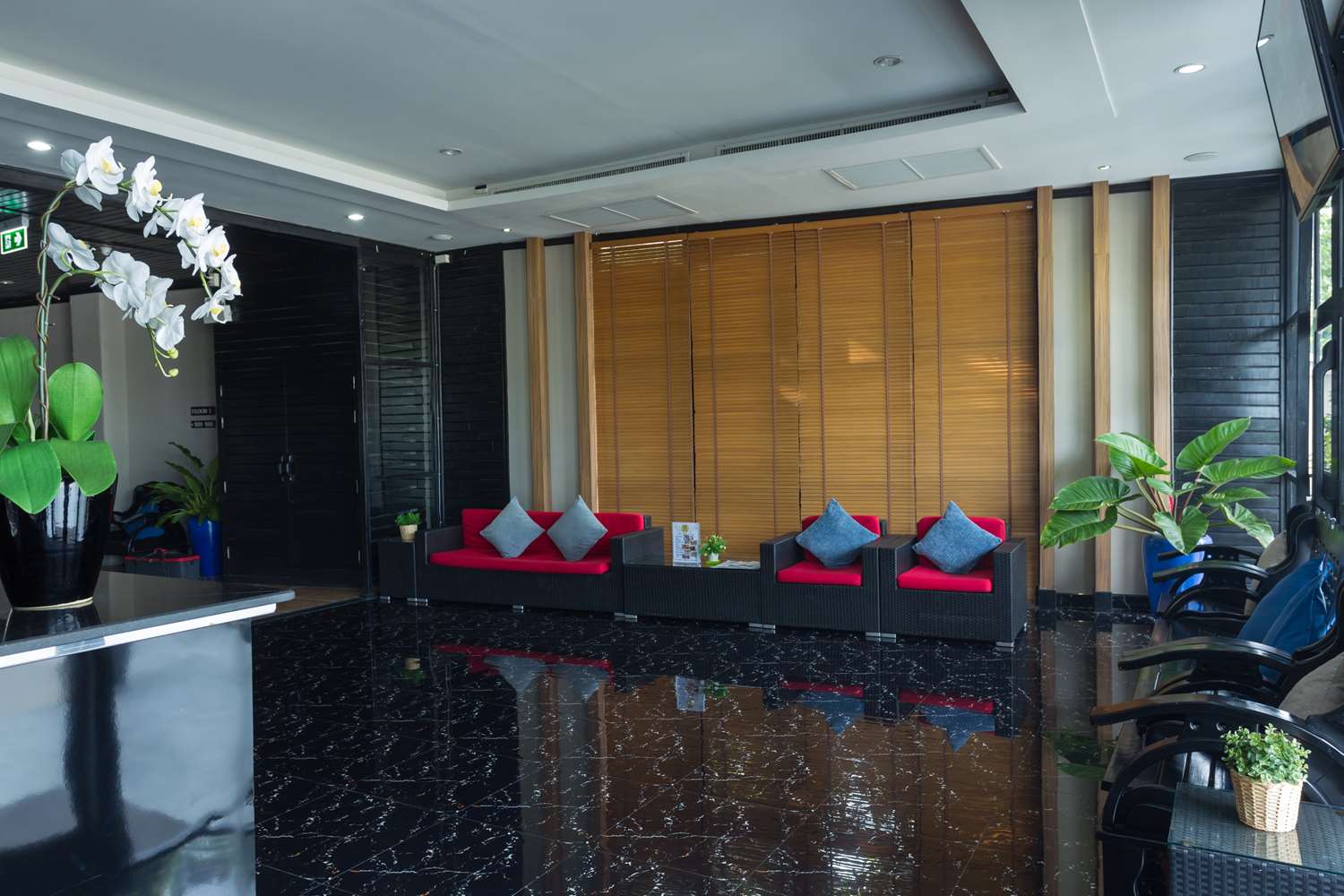 Golden Tulip Essential Pattaya Hotel 2