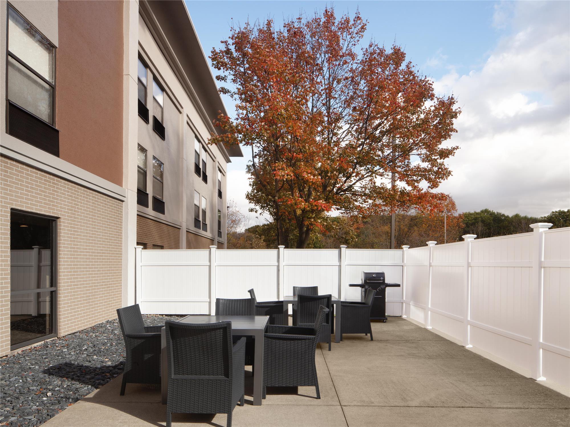 Hampton Inn Youngstown/Boardman 2