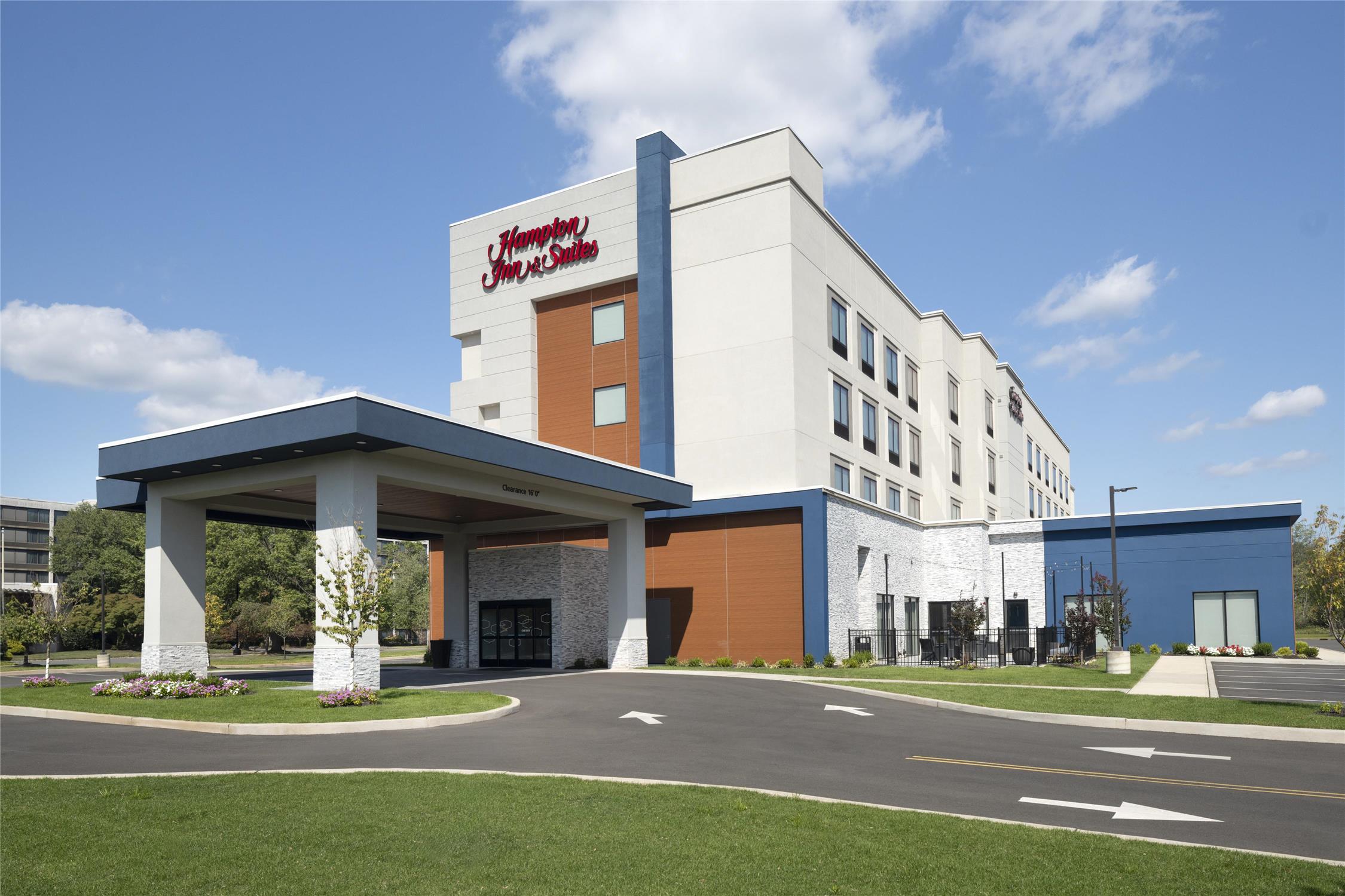 Hampton Inn & Suites Somerset 1