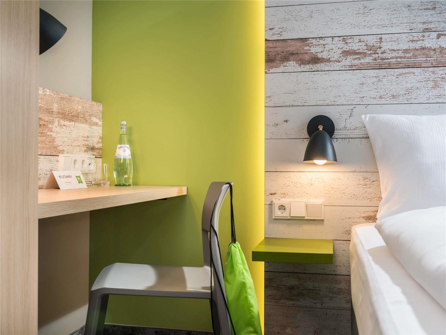 ibis Styles Stuttgart Vaihingen 1