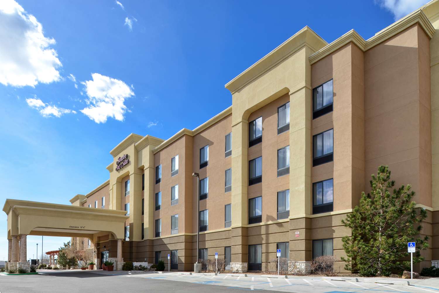 Hampton Inn & Suites Albuquerque-Coors Road 1