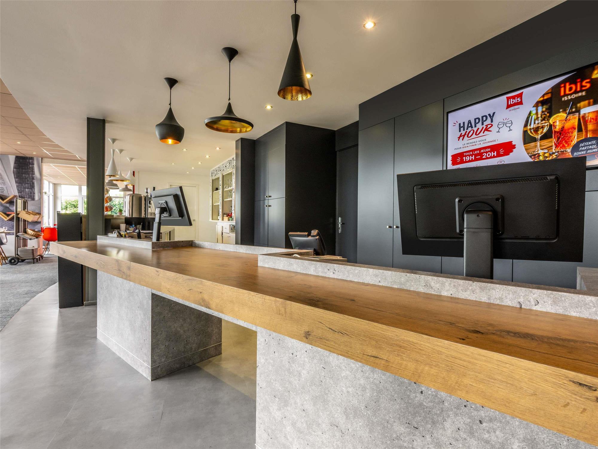 ibis Issoire 2
