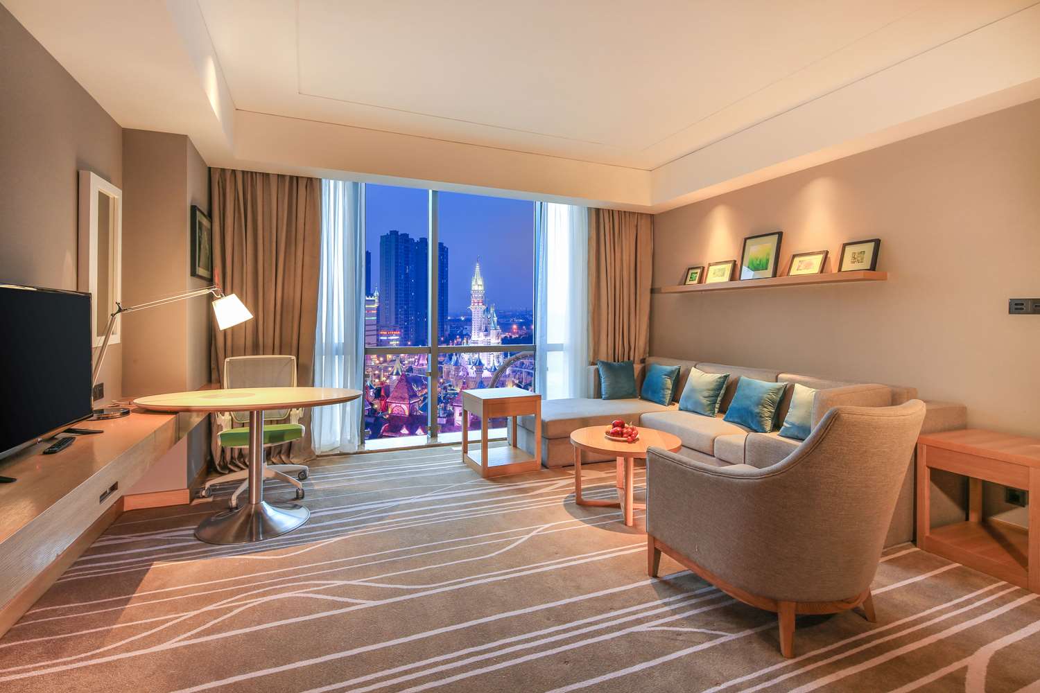 Deluxe suite