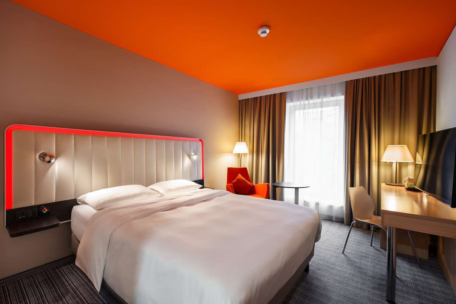 Park Inn by Radisson Frankfurt Airport 2