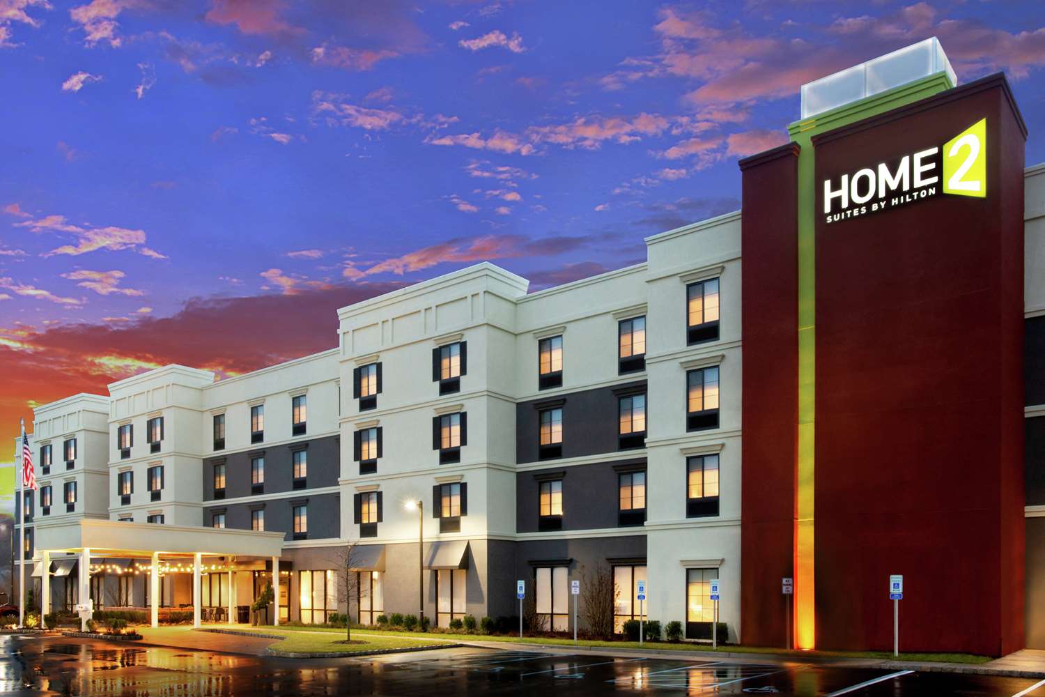 Home2 Suites by Hilton Long Island Brookhaven 1