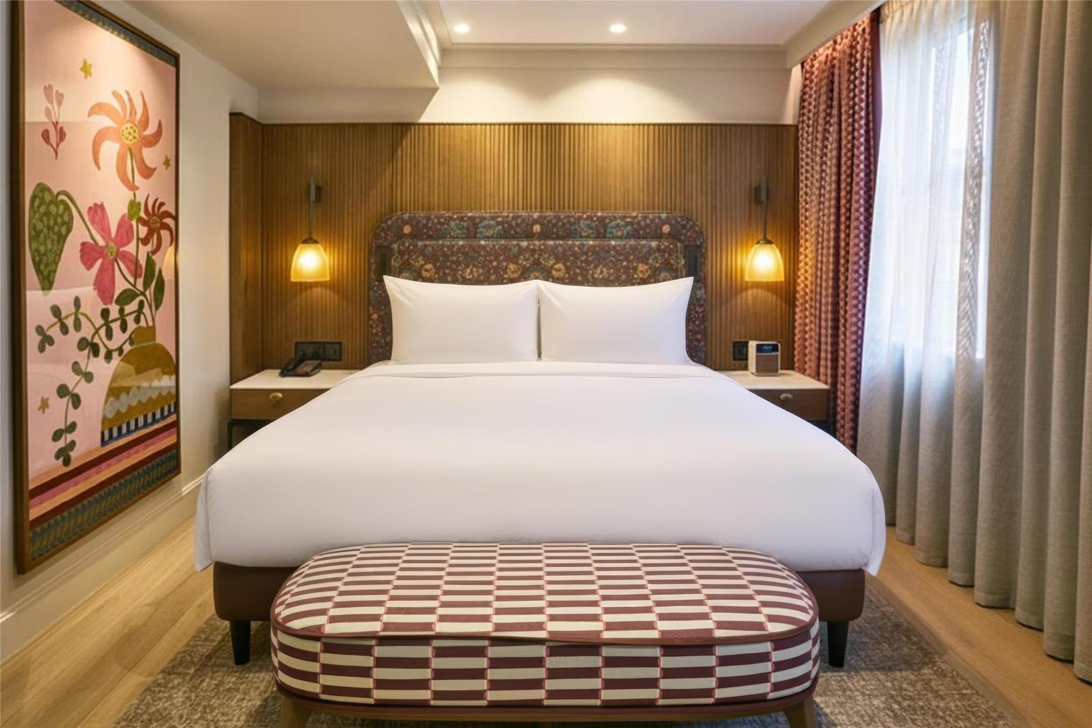 Superior Queen room