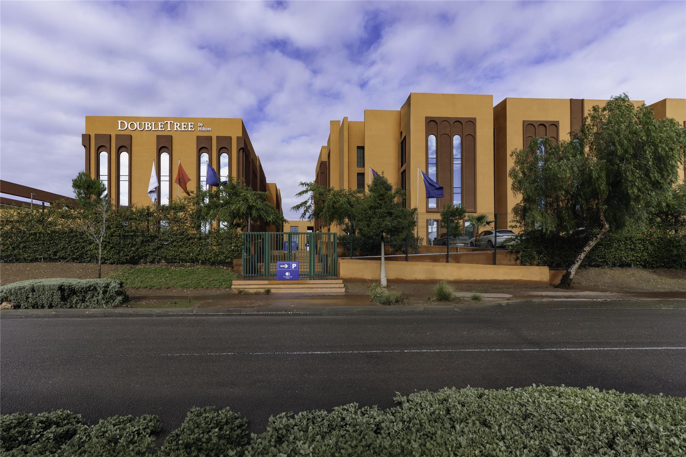 Doubletree By Hilton Ben Guerir Hotel & Residences 1