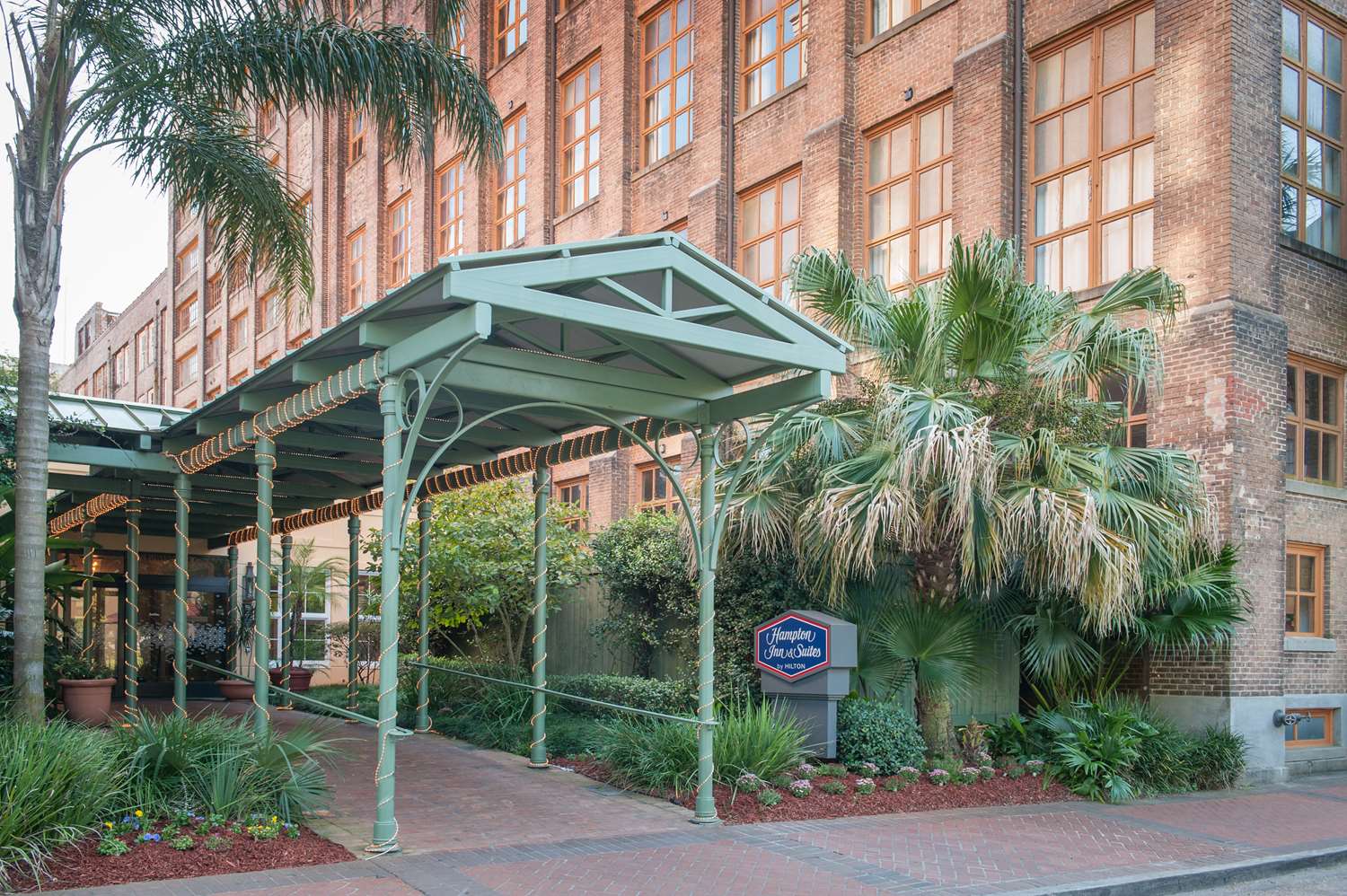 Hampton Inn & Suites New Orleans Convention Center 2