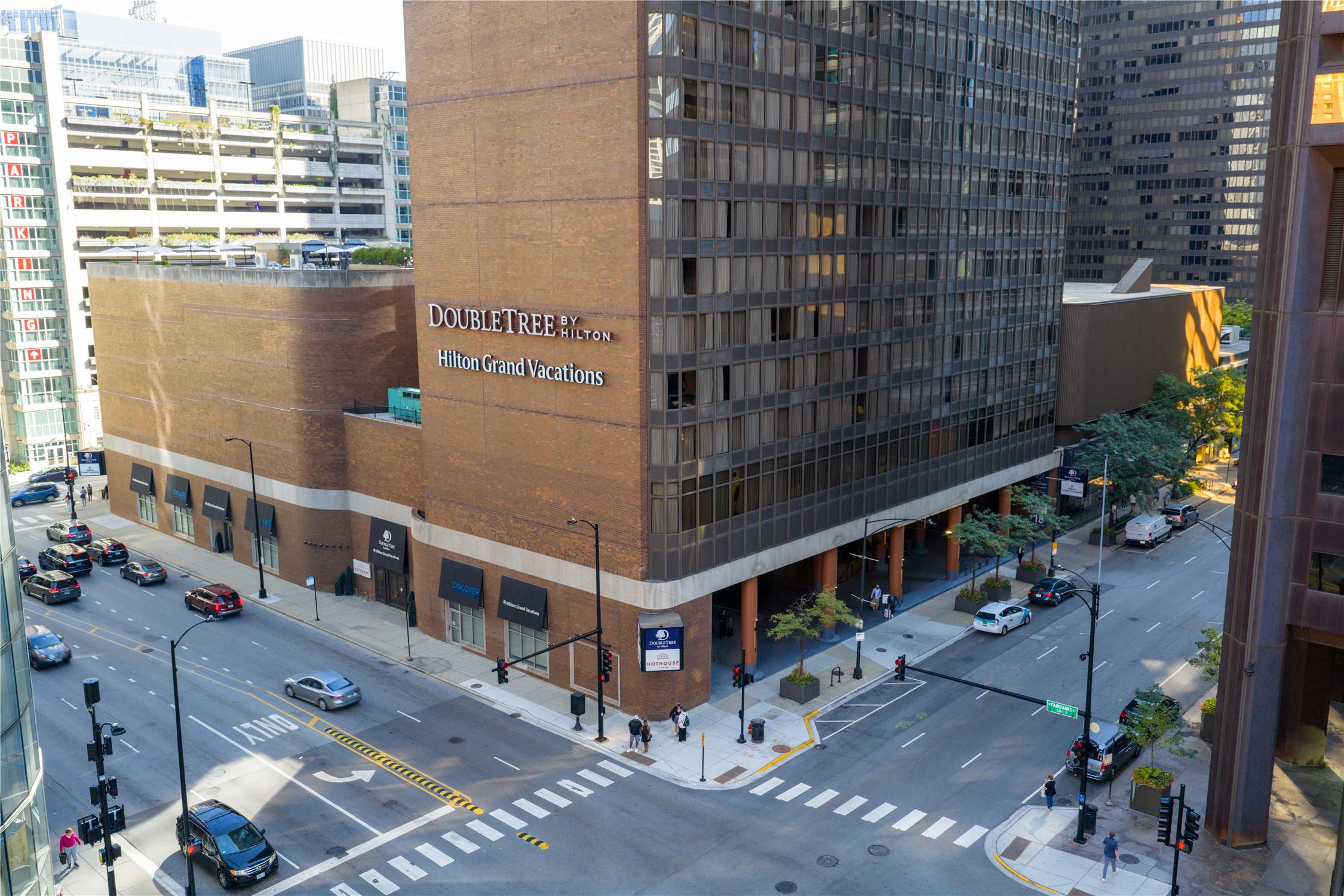 DoubleTree by Hilton Chicago-Magnificent Mile 2