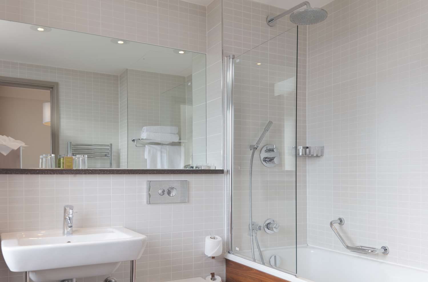 King Superior Guest Room