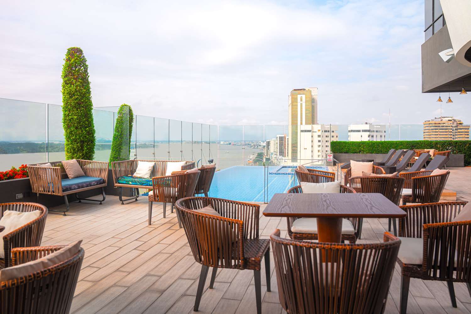 DoubleTree by Hilton Guayaquil 2