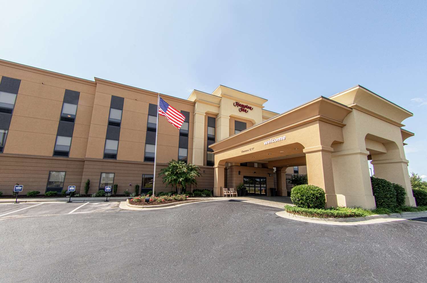 Hampton Inn Winfield 1