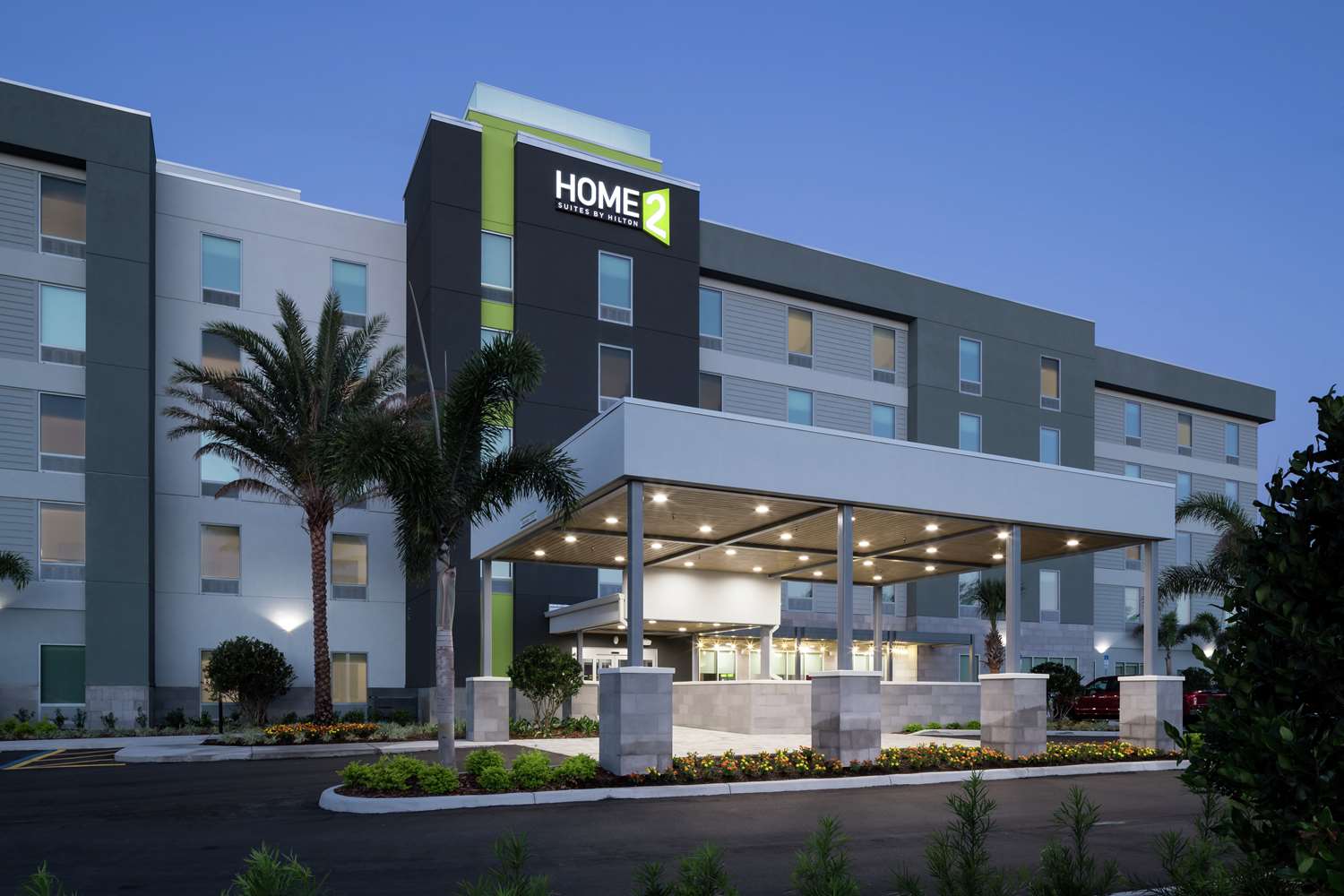 Home2 Suites By Hilton Orlando Airport 2