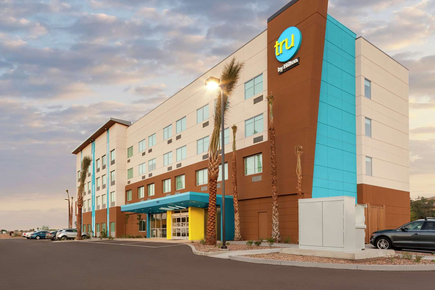 Tru By Hilton Gilbert 2