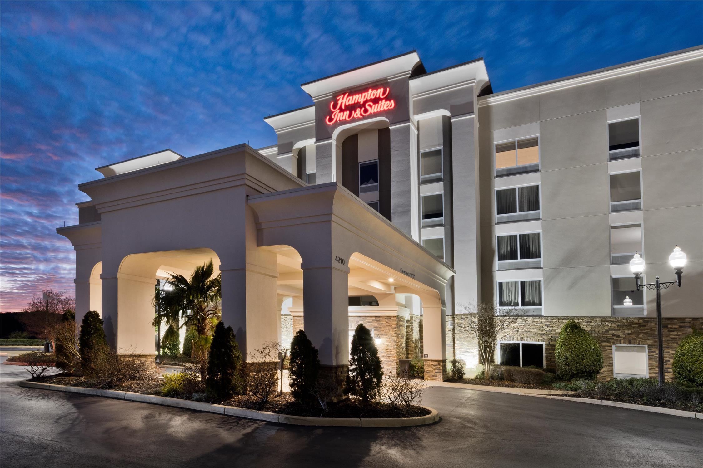 Hampton Inn & Suites Lanett-West Point 1