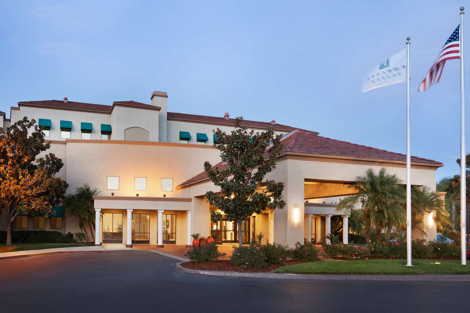 Embassy Suites by Hilton Temecula Valley Wine Country 2