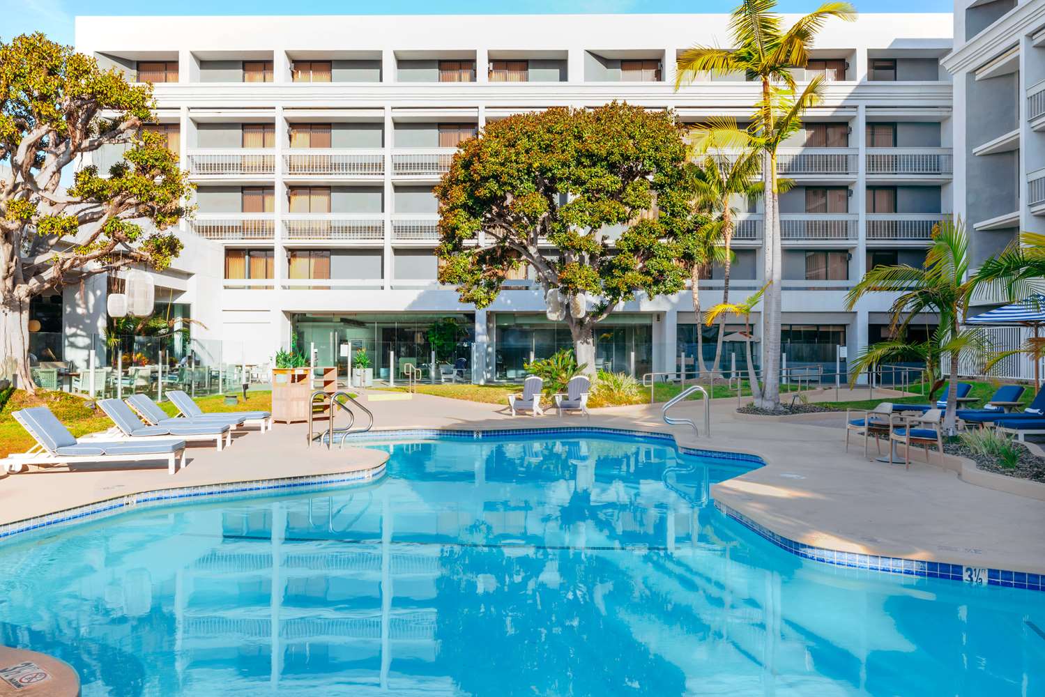 Hotel MDR Marina del Rey- a DoubleTree by Hilton 1