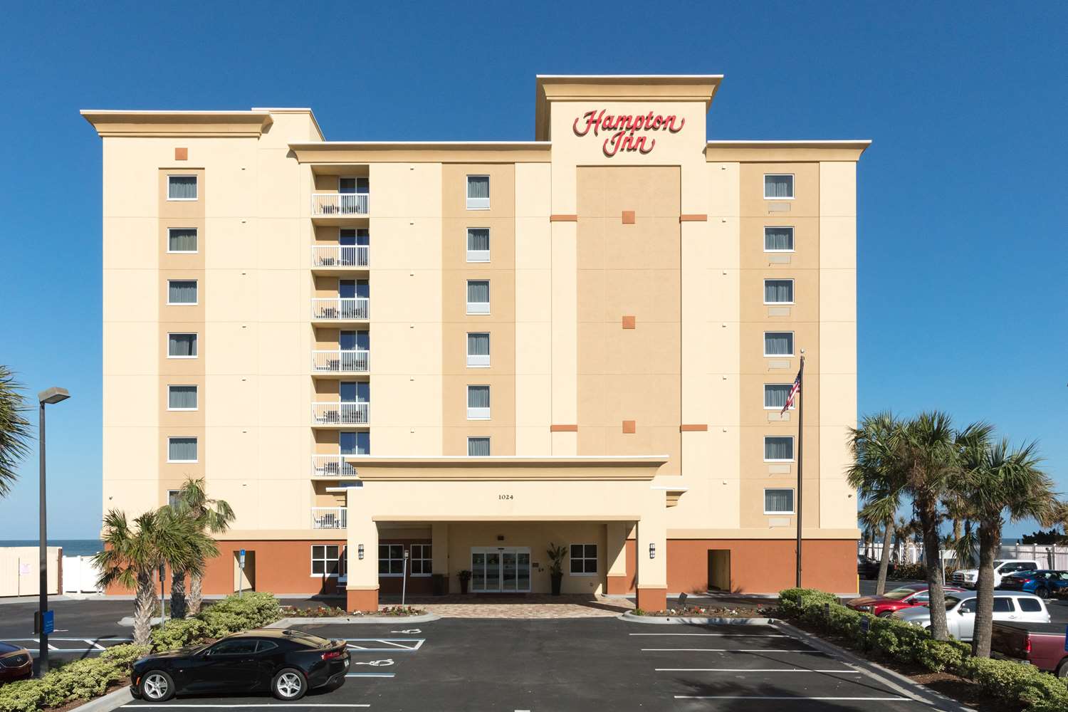 Hampton Inn Daytona Beach/Beachfront 2