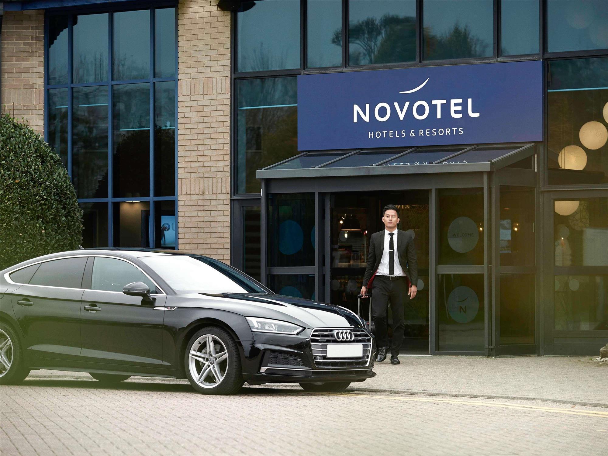 Novotel London Stansted Airport 1