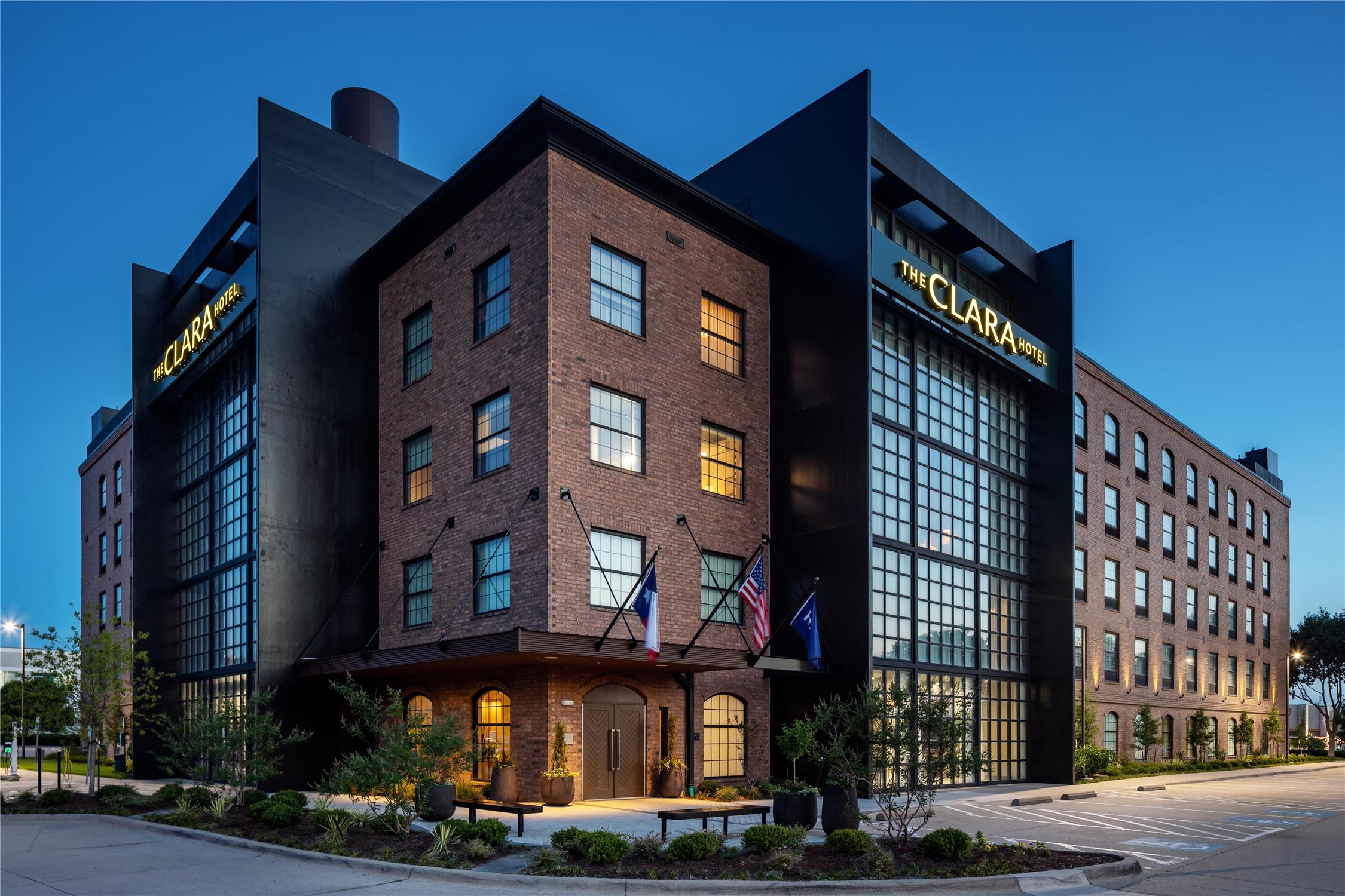 The Clara Hotel Plano, Tapestry Collection by Hilton 1