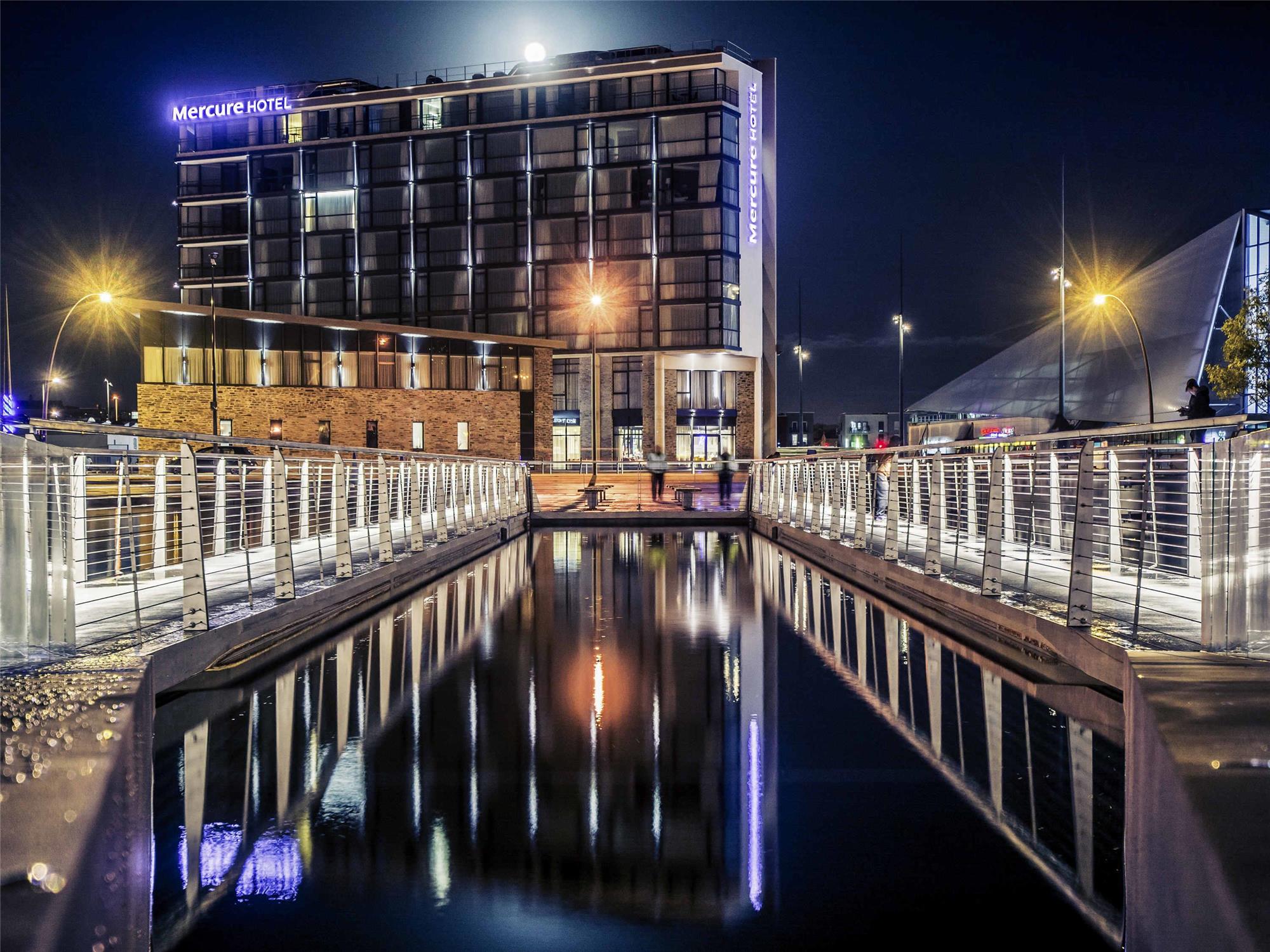 Mercure Cherbourg Centre Port 1