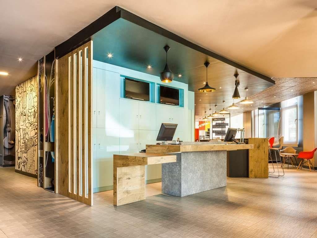 Ibis Sevilla 2