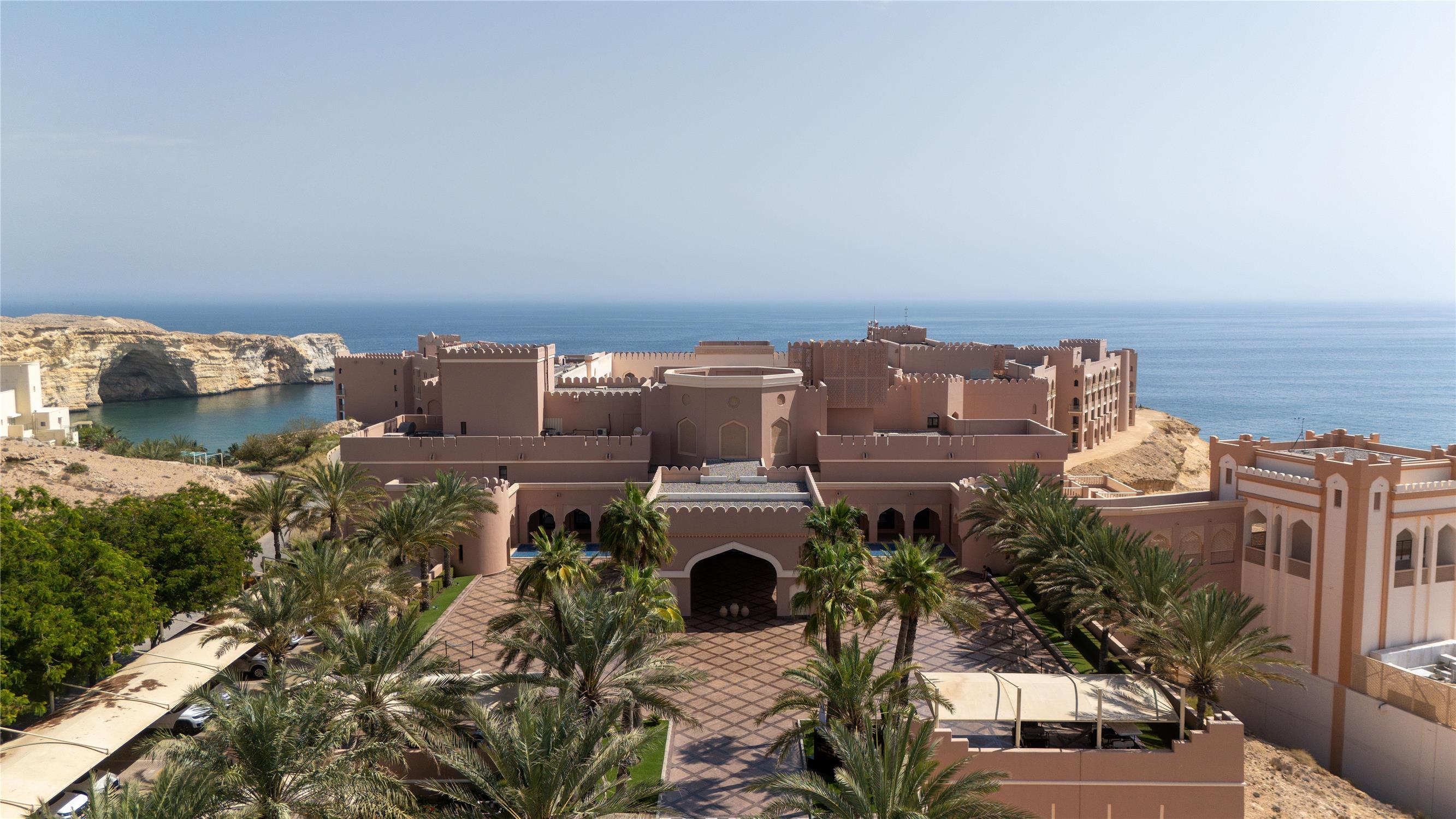 Al Husn Hotel Muscat - managed by Hilton 2